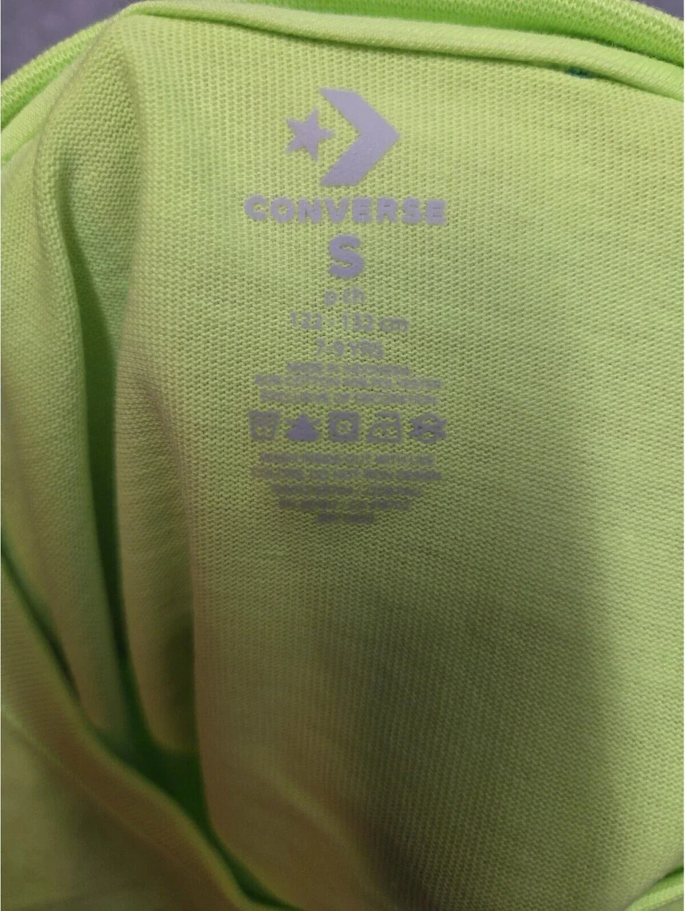 Converse Boys Neon Mantis Green T-Shirt Size Small